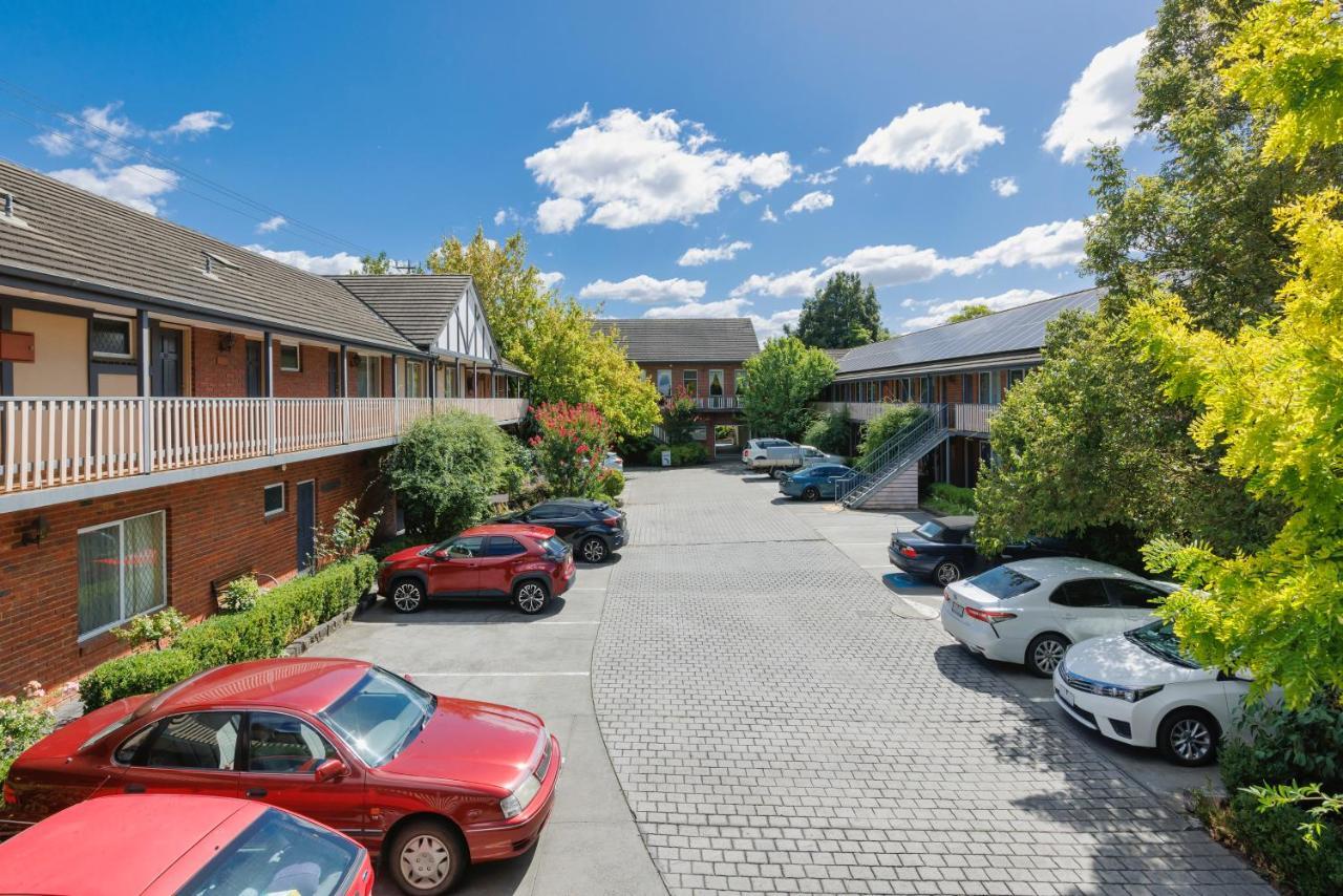 Elizabethan Lodge Melbourne Exterior photo