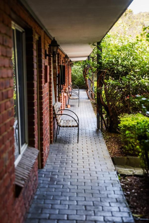 Elizabethan Lodge Melbourne Exterior photo